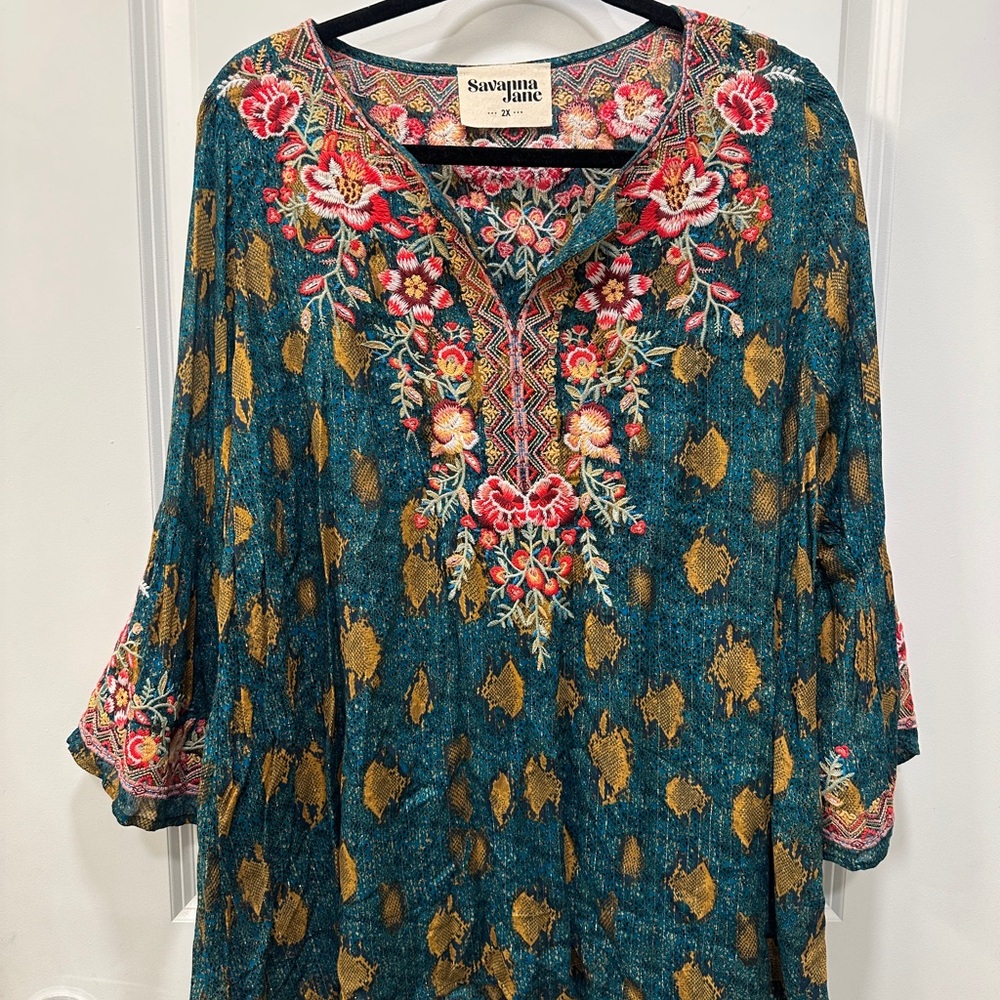 Savanna Jane Teal and Gold Floral Embroidered Tunic NWOT 2x